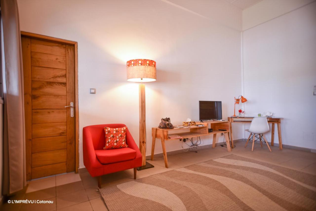 L'Imprevu Hotel Cotonou Bagian luar foto